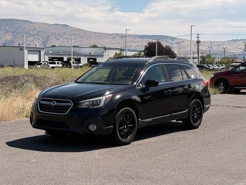 Used 2018 Subaru Outback 2.5i Premium AWD/4WD image 7