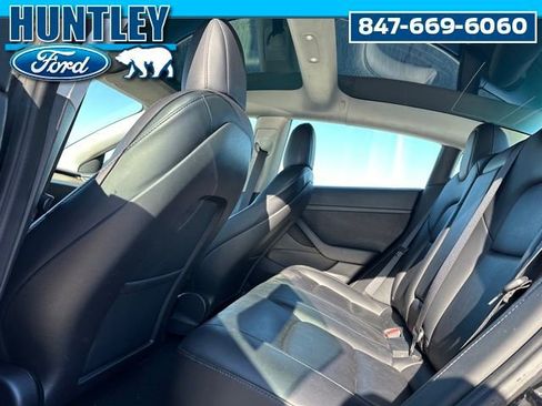 Used 2022 Tesla Model 3 Long Range image 11