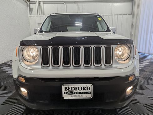 Used 2017 Jeep Renegade Limited image 4