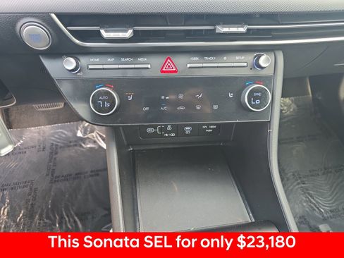 Used 2025 Hyundai Sonata SEL FWD image 29