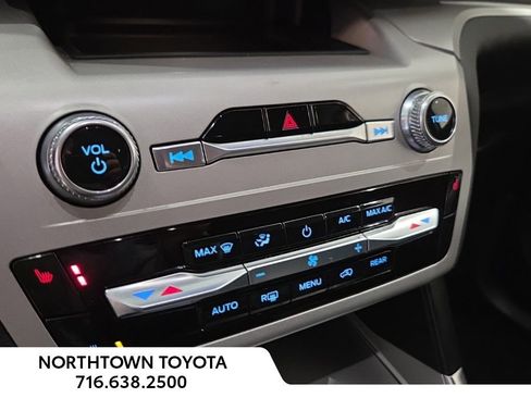 Used 2023 Ford Explorer XLT w/ Equipment Group 202A image 14