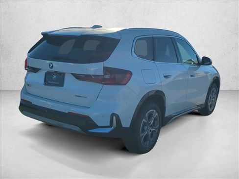 New 2026 BMW X1 xDrive28i AWD/4WD image 2