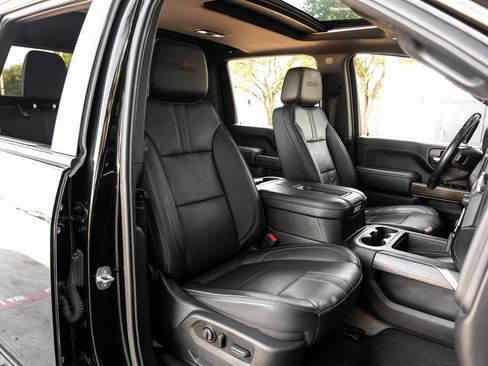 Used 2022 Chevrolet Silverado 2500 High Country w/ Safety Package II image 52