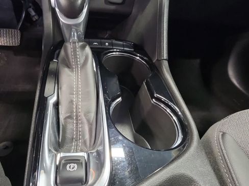 Used 2024 Buick Encore GX Preferred FWD image 20