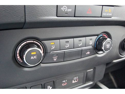 Certified 2024 Nissan Frontier SV w/ Technology Package image 22