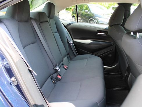 Used 2021 Toyota Corolla LE FWD image 24