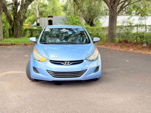 Used 2012 Hyundai Elantra GLS image 2