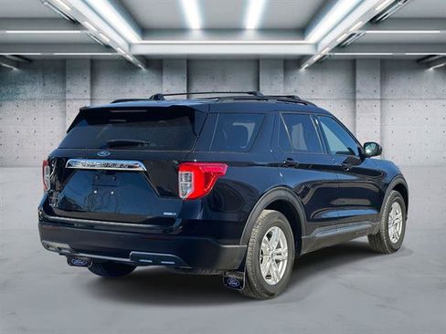 Used 2020 Ford Explorer XLT w/ Equipment Group 202A AWD/4WD image 27