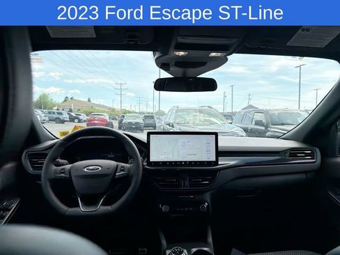 Used 2023 Ford Escape ST-Line w/ Tech Pack #1 AWD/4WD image 18
