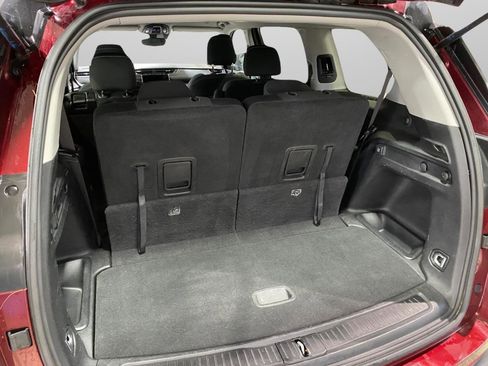 Used 2023 Jeep Grand Cherokee L Laredo AWD/4WD image 22