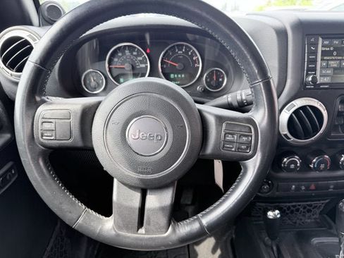 Used 2013 Jeep Wrangler Unlimited Sahara w/ Trailer Tow Group AWD/4WD image 13