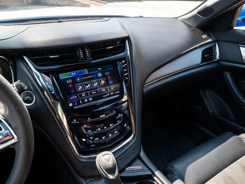 Used 2018 Cadillac CTS V w/ Luxury Package RWD image 30