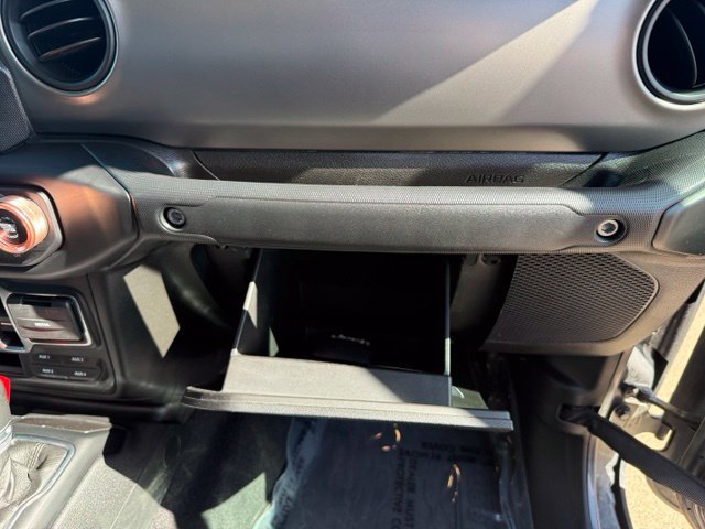 Used 2021 Jeep Gladiator Sport AWD/4WD image 28