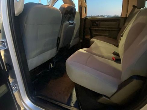 Used 2015 RAM 2500 Tradesman w/ Chrome Appearance Group image 15