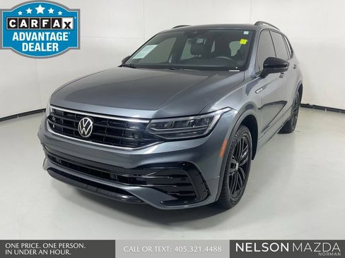 Used 2022 Volkswagen Tiguan SE R-Line AWD/4WD image 1