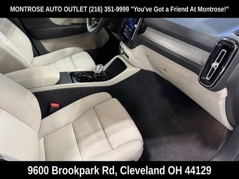 New 2026 Volvo XC40 B5 Plus w/ Protection Package Premier image 43