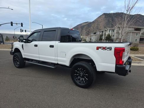 Used 2017 Ford F250 XLT w/ FX4 Off-Road Package image 5