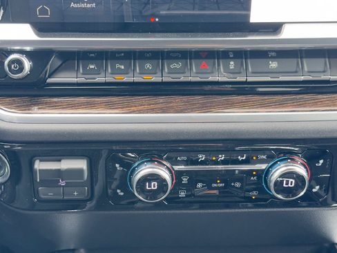 New 2026 GMC Sierra 1500 Elevation w/ Elevation Premium Package AWD/4WD image 12