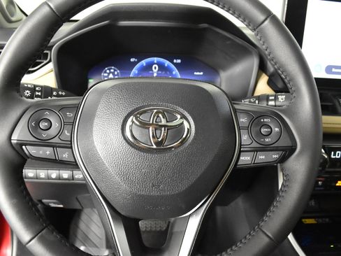 Used 2024 Toyota RAV4 Limited image 19