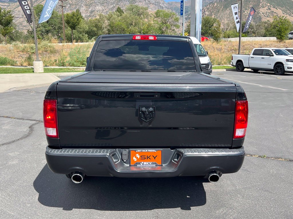 Used 2018 RAM 1500 Express w/ Black Ram 1500 Express Group RWD image 10