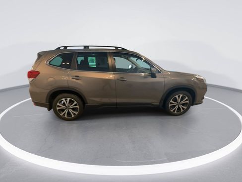 Used 2023 Subaru Forester Limited AWD/4WD image 7