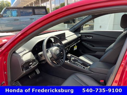 Used 2025 Honda Accord Sport image 26