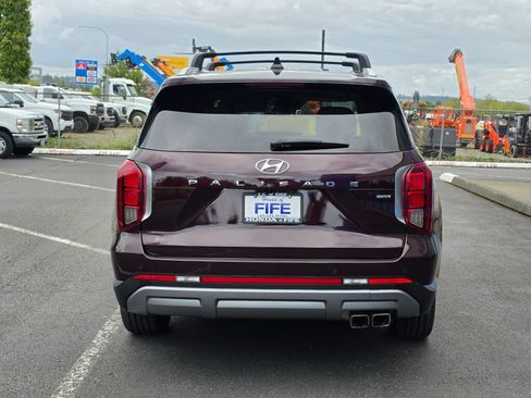 Used 2023 Hyundai Palisade Limited AWD/4WD image 4