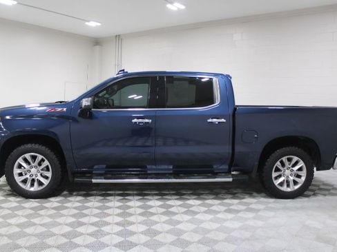 Used 2021 Chevrolet Silverado 1500 LTZ w/ Z71 Off-Road Package image 9