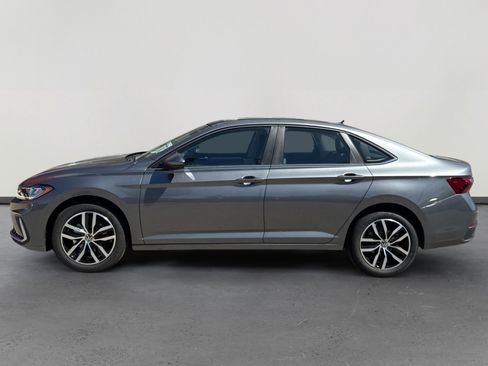 New 2026 Volkswagen Jetta SE FWD image 7