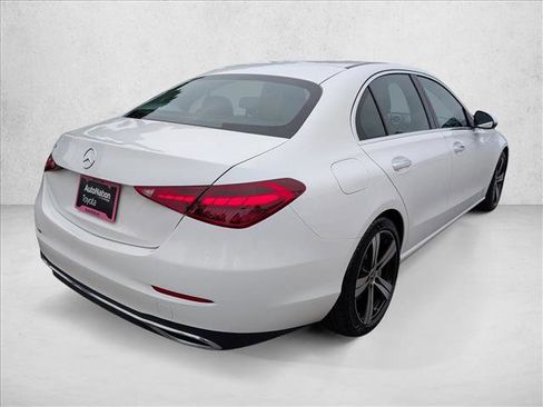 Used 2022 Mercedes-Benz C 300 Sedan image 5