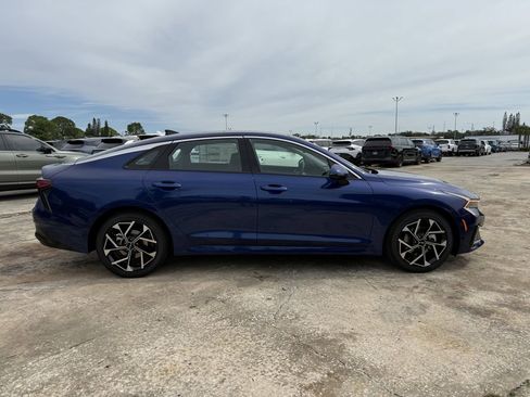 New 2026 Kia K5 EX image 7