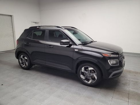 Used 2021 Hyundai Venue SEL w/ Cargo Package FWD image 11