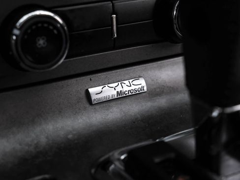 Used 2010 Ford Mustang GT image 22