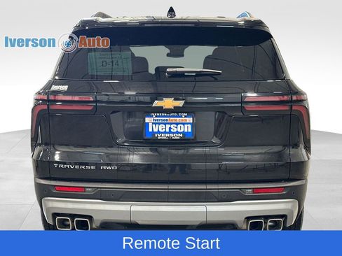Used 2026 Chevrolet Traverse LT AWD/4WD image 8