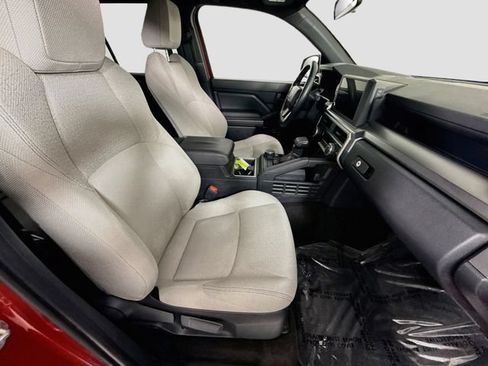 Certified 2025 Toyota 4Runner SR5 AWD/4WD image 28