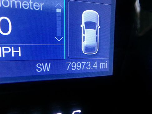 Used 2016 Ford Taurus SE image 17