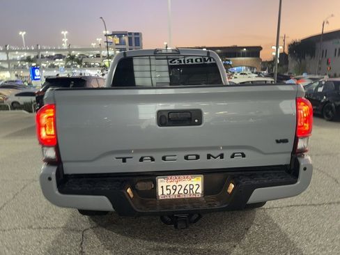 Used 2019 Toyota Tacoma TRD Off-Road image 18