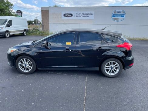 Used 2016 Ford Focus SE w/ Reverse Sensing Package FWD image 8