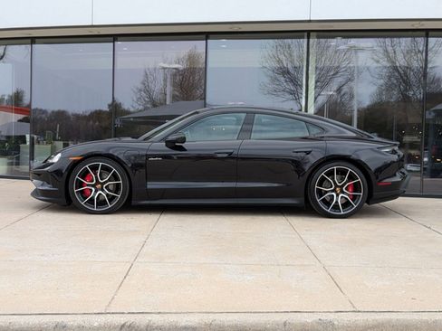 New 2025 Porsche Taycan 4S image 2