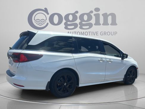 Used 2024 Honda Odyssey Sport image 5