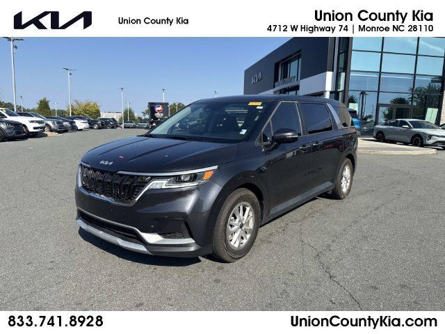 Certified 2024 Kia Carnival LX FWD image 1