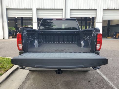 Used 2020 GMC Sierra 1500 SLE w/ SLE Value Package RWD image 8