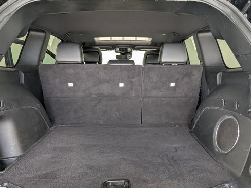 Used 2022 Jeep Grand Cherokee Laredo X RWD image 28