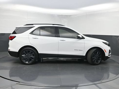 Used 2024 Chevrolet Equinox RS FWD image 40