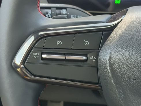 New 2025 Chevrolet Blazer EV RS image 24