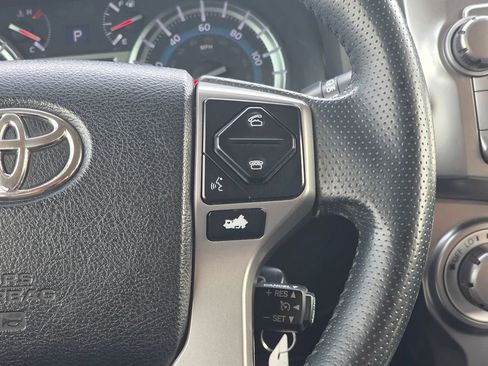 Used 2019 Toyota 4Runner SR5 Premium AWD/4WD image 19