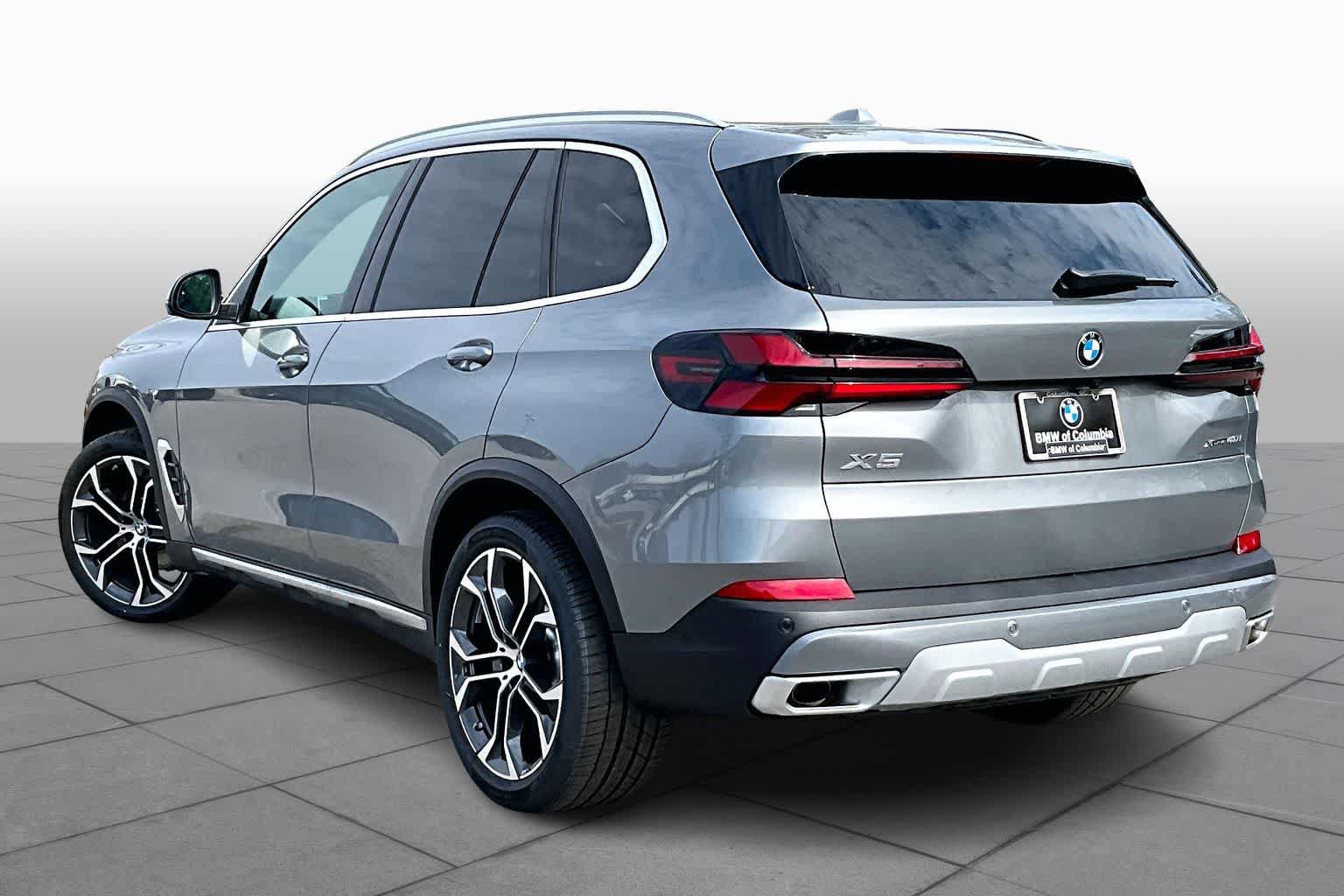 Used 2026 BMW X5 xDrive40i w/ Executive Package AWD/4WD image 12