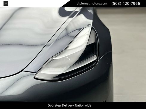 Used 2023 Tesla Model 3 Standard Range image 12