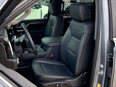 Used 2024 GMC Sierra 1500 Denali w/ Technology Package image 7