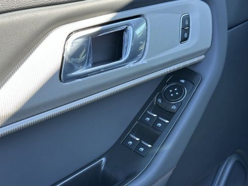 New 2026 Ford Explorer Active image 13